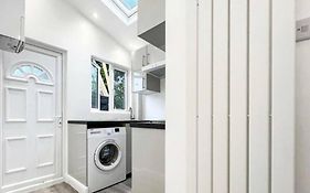 Studio Apartment/Flat